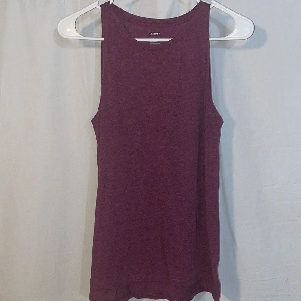 Old navy tank top